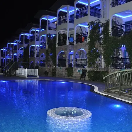 Club Aquarium Ξενοδοχείο με διαμερίσματα Μαρμαρίς