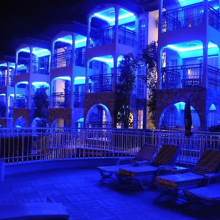 Club Aquarium Μαρμαρίς