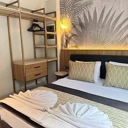 Club Aquarium Aparthotel 3*