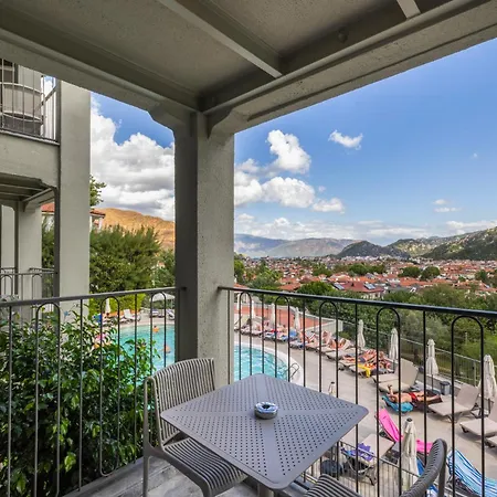 מלון דירות Club Aquarium מרמריס