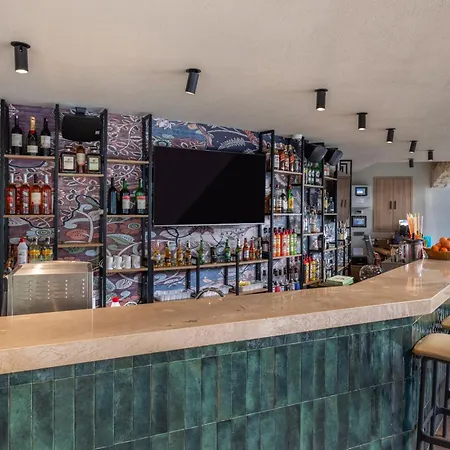 Club Aquarium מלון דירות