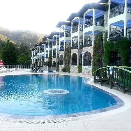 Aparthotel Club Aquarium 3*